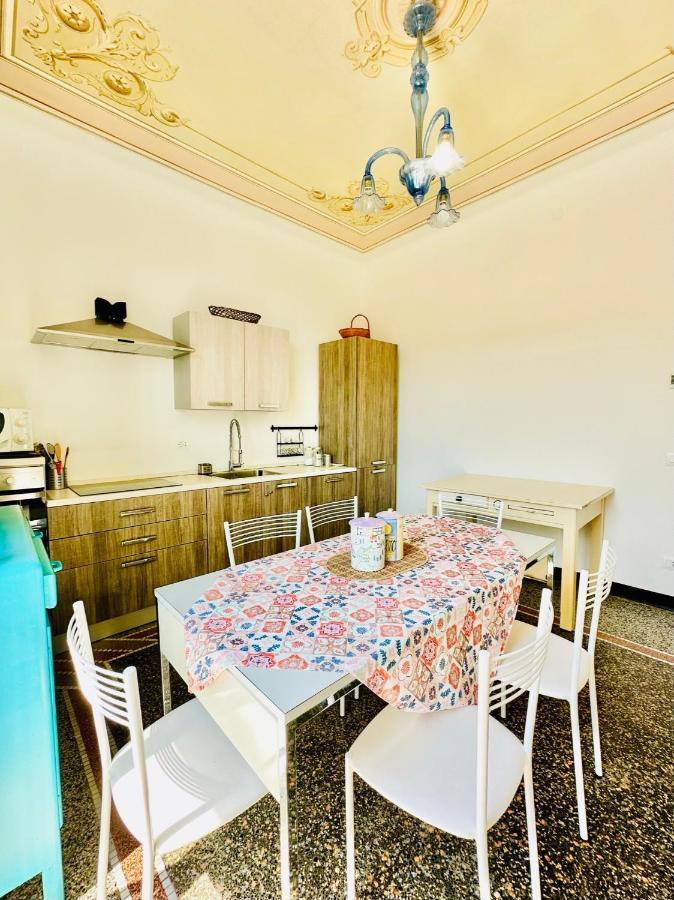 Hostdomus - Casa Ester Noli Exteriör bild