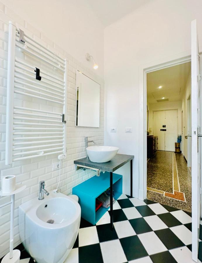 Hostdomus - Casa Ester Noli Exteriör bild