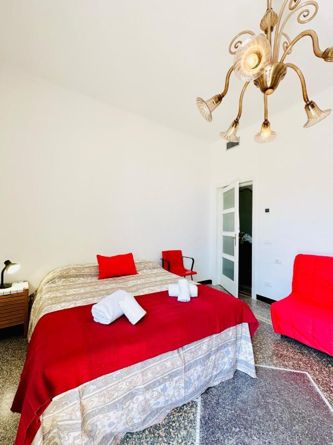 Hostdomus - Casa Ester Noli Exteriör bild
